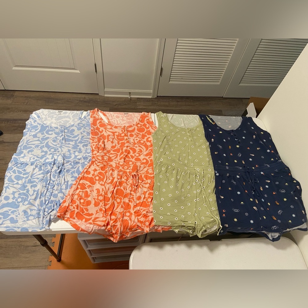 EUC | Jenni women’s intimates PJ sets — set of‎ 4 size small